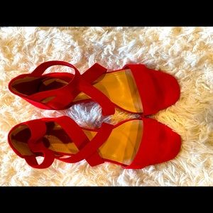 Red wedge sandal